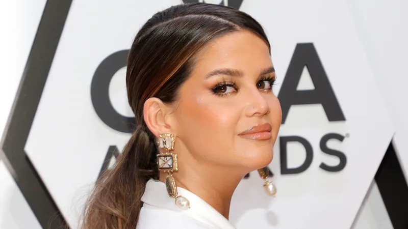 Maren Morris Apologizes to LGBTQ+ Community on Behalf of Country Music Industry