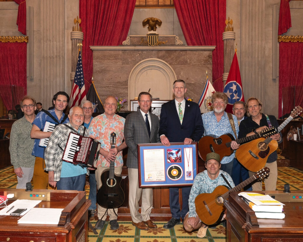 Mac McAnally Honors Jimmy Buffett At The Tennessee State Capitol